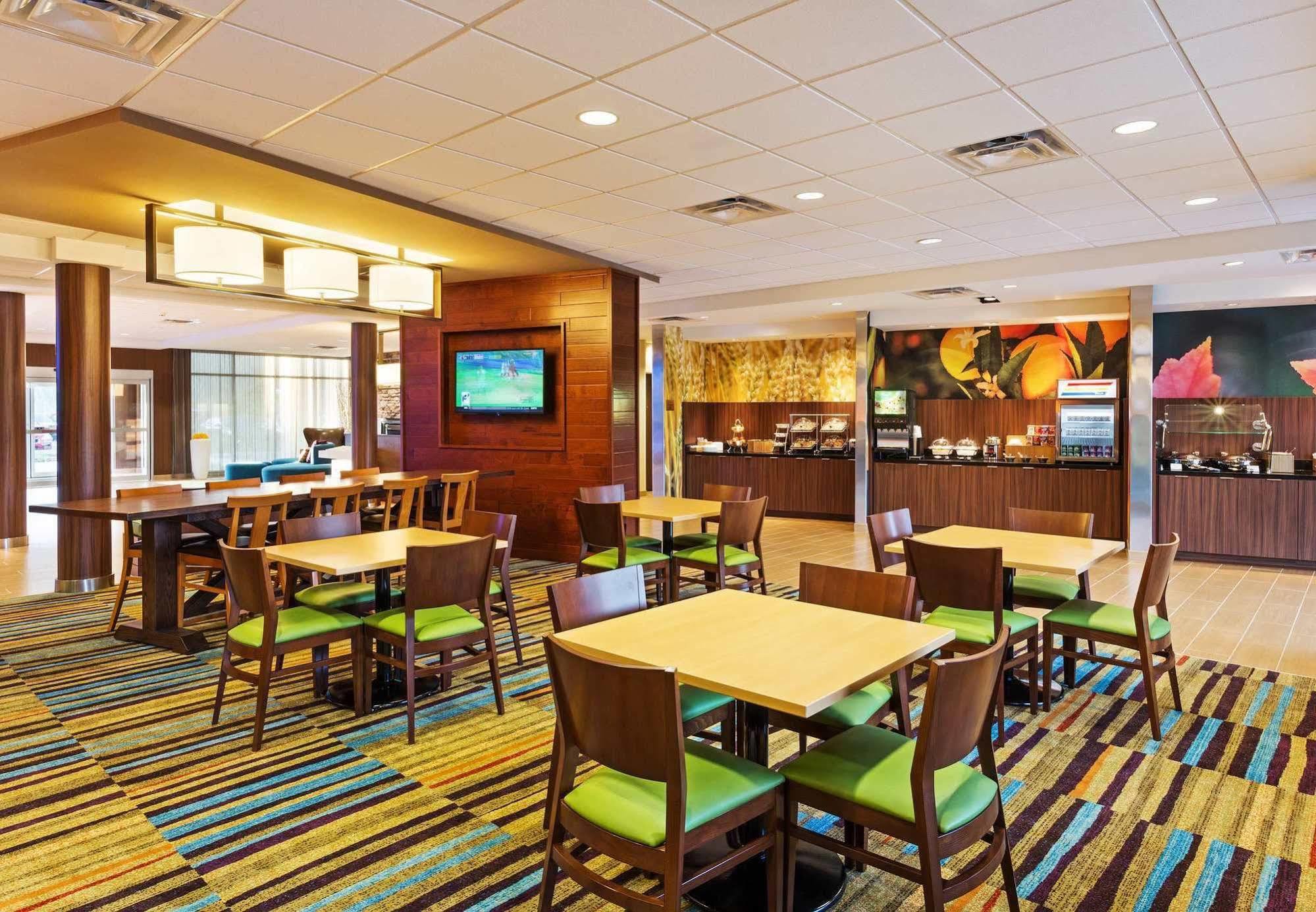 Hotel Fairfield & By Marriott Johnson Johnson City